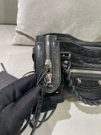Balenciaga Black Crossbody 300295-DB5XN-1060