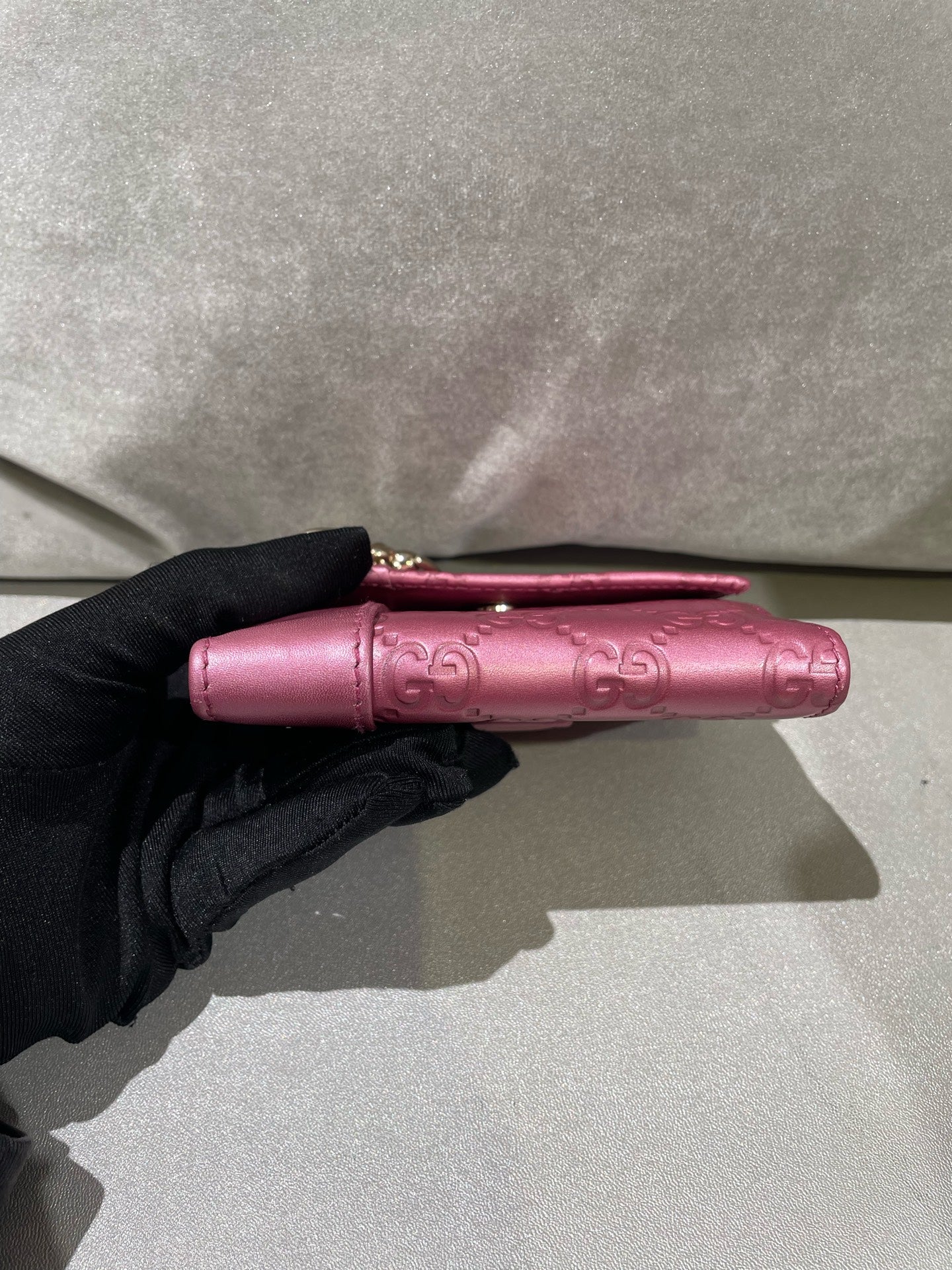 Gucci Pink 212105-AA61G-2019