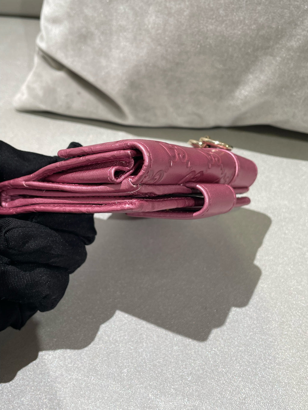 Gucci Pink 212105-AA61G-2019
