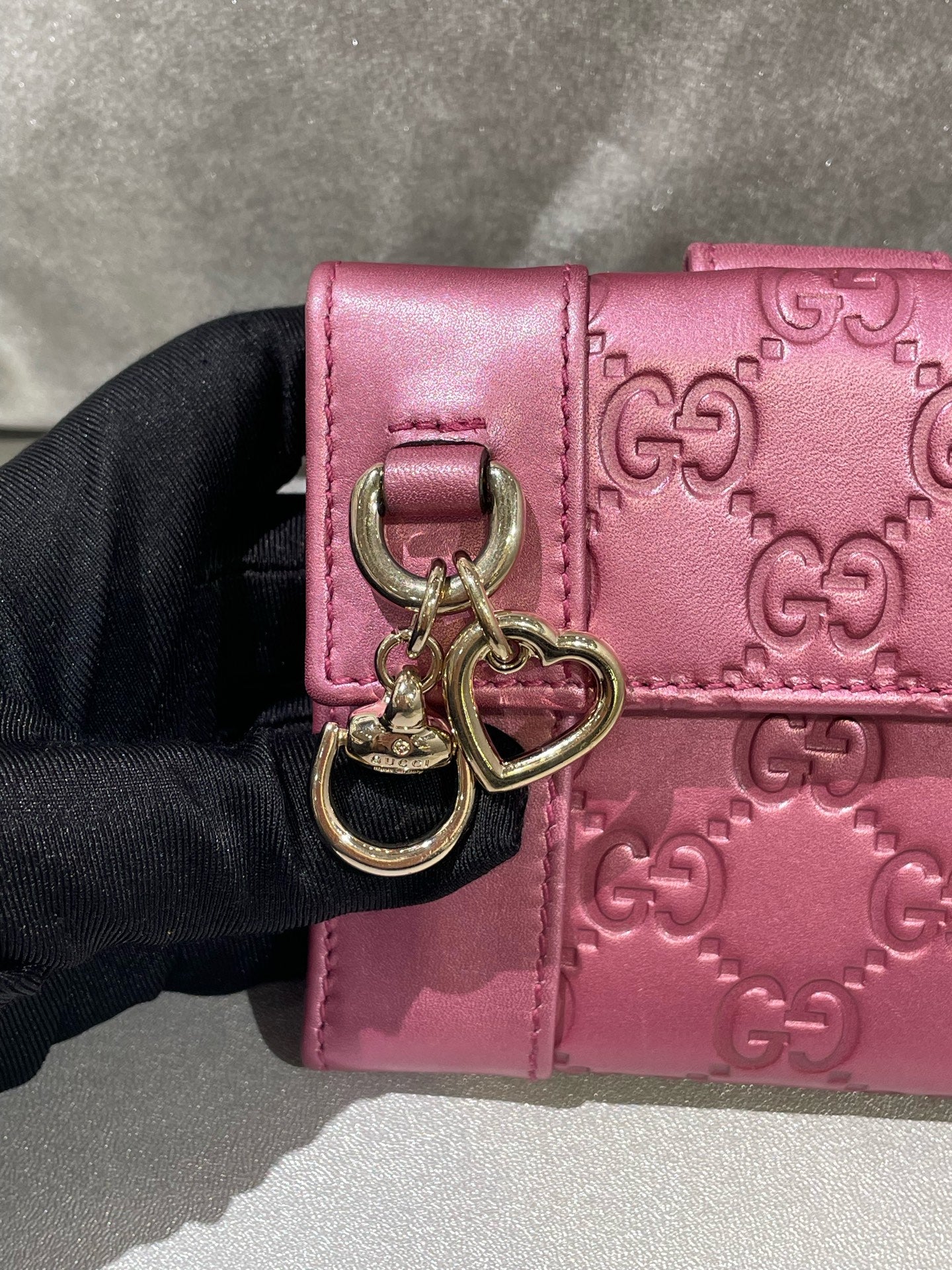 Gucci Pink 212105-AA61G-2019