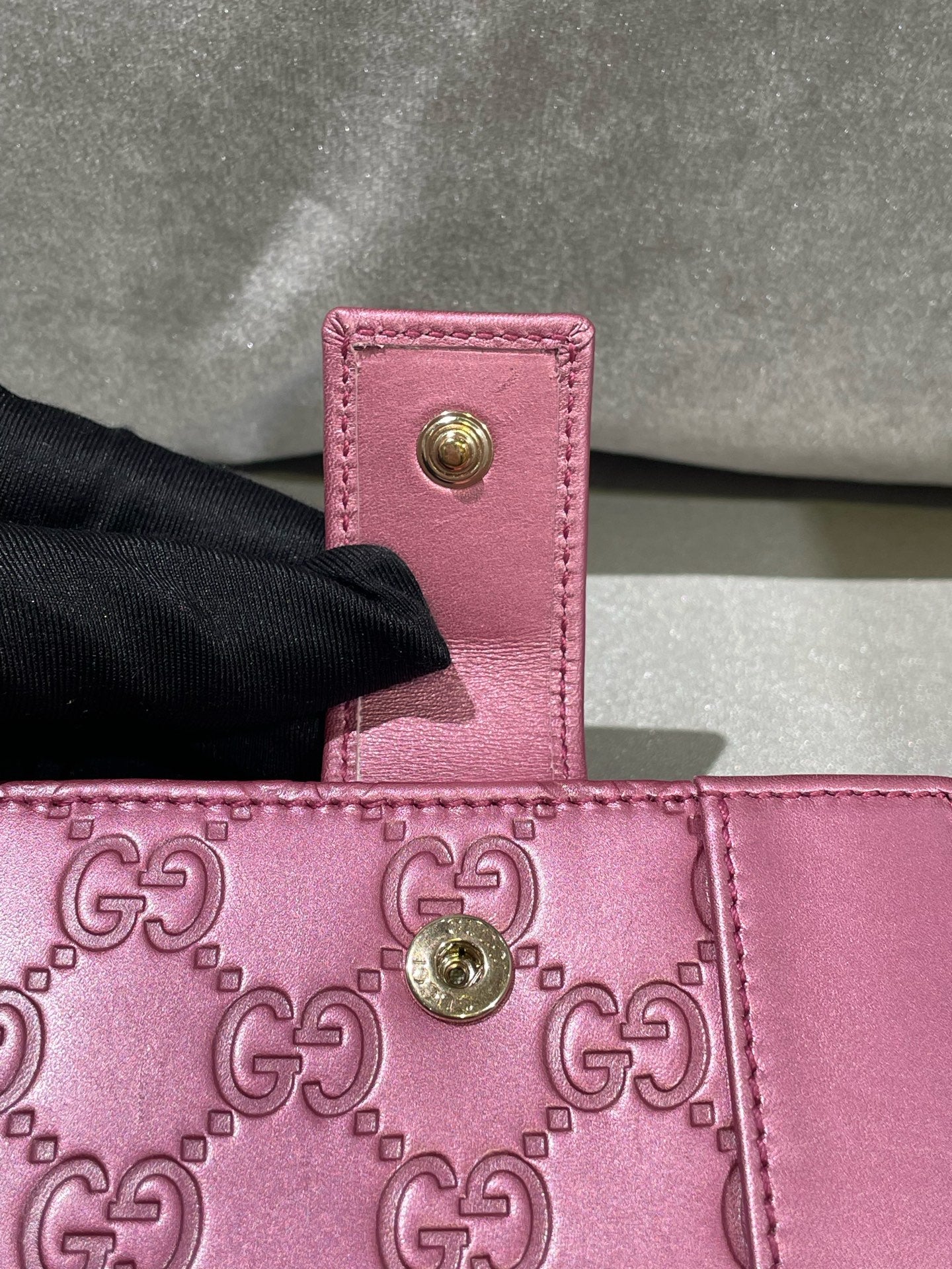 Gucci Pink 212105-AA61G-2019