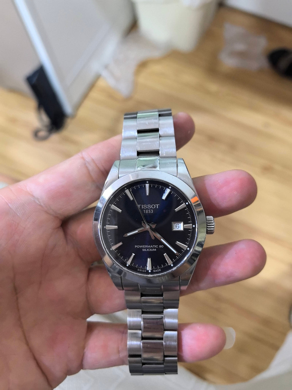 Tissot Elegance Automatic (self-winding) watch 40 millimeters T1274071104100