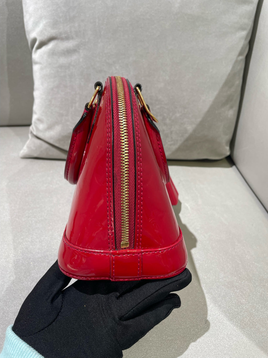 Louis Vuitton Red Crossbody M91606