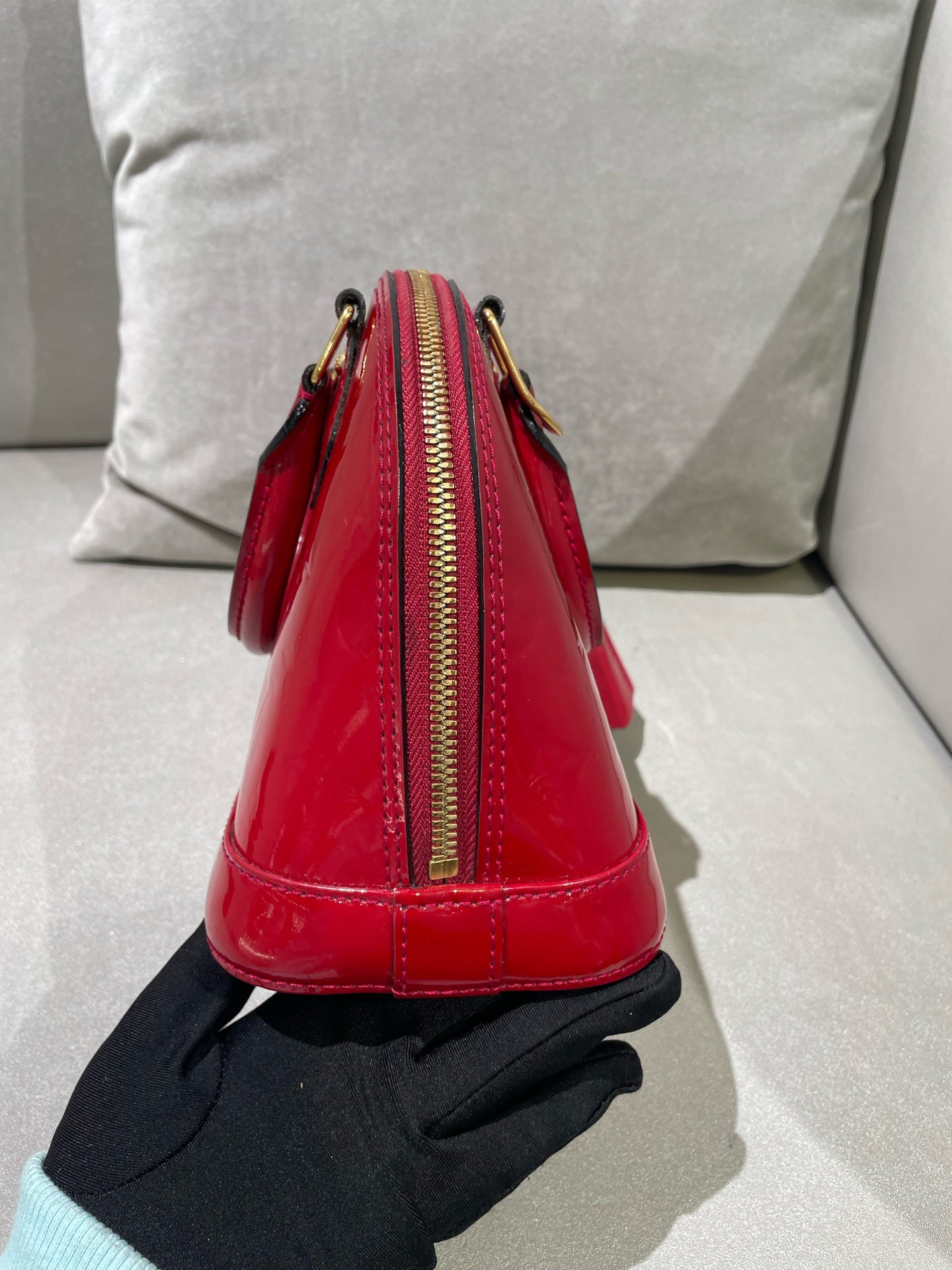 Louis Vuitton Red Crossbody M91606
