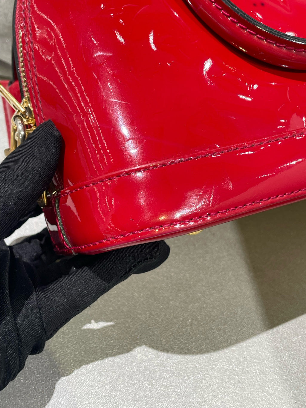 Louis Vuitton Red Crossbody M91606