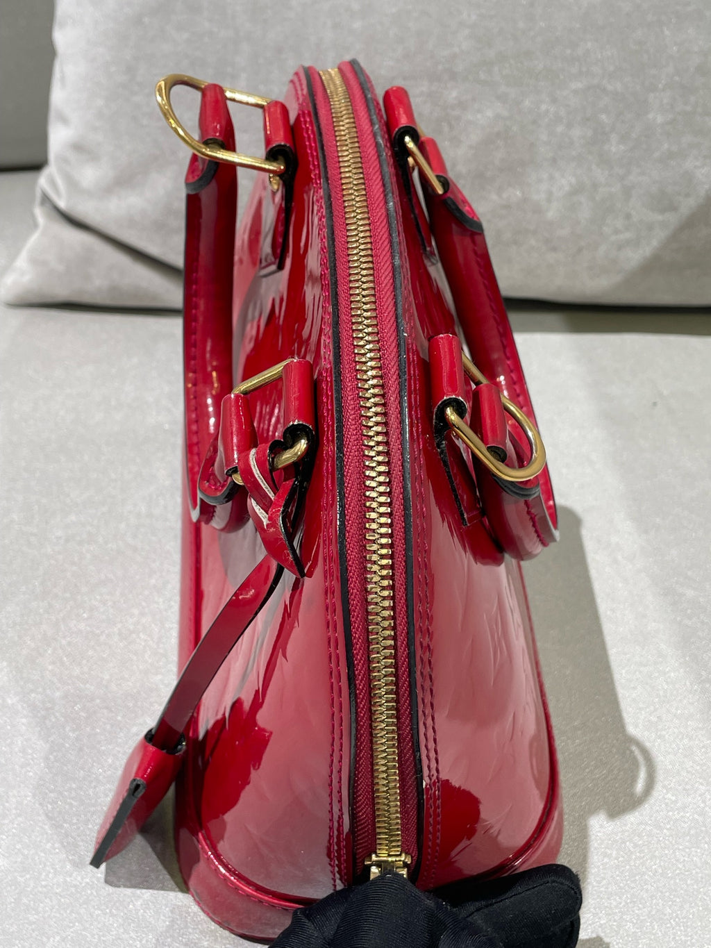 Louis Vuitton Red Crossbody M91606