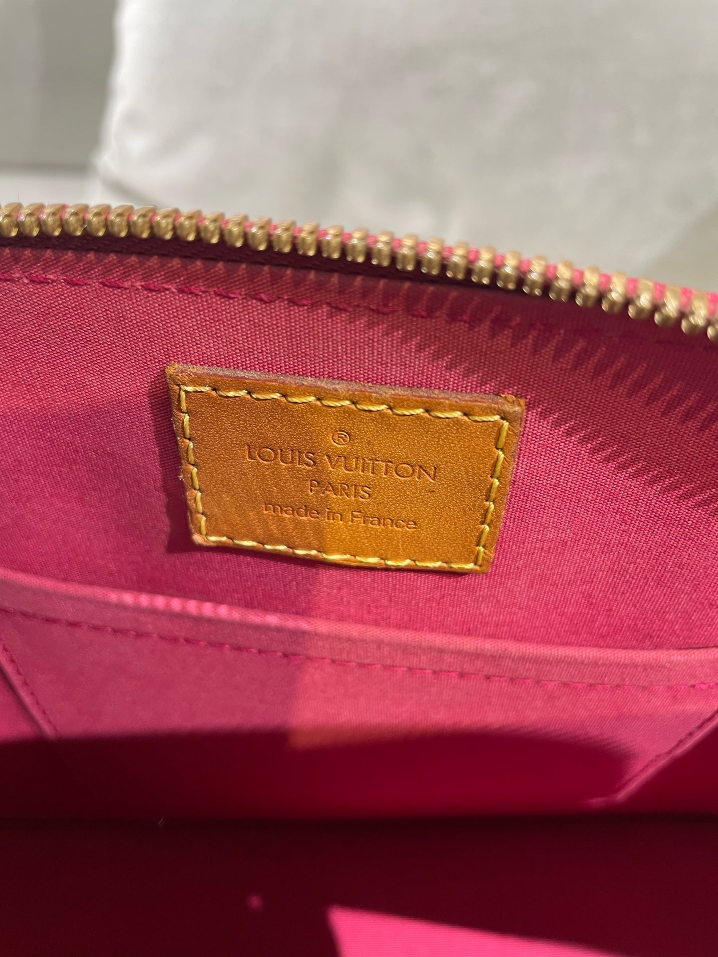 Louis Vuitton Red Crossbody M91606