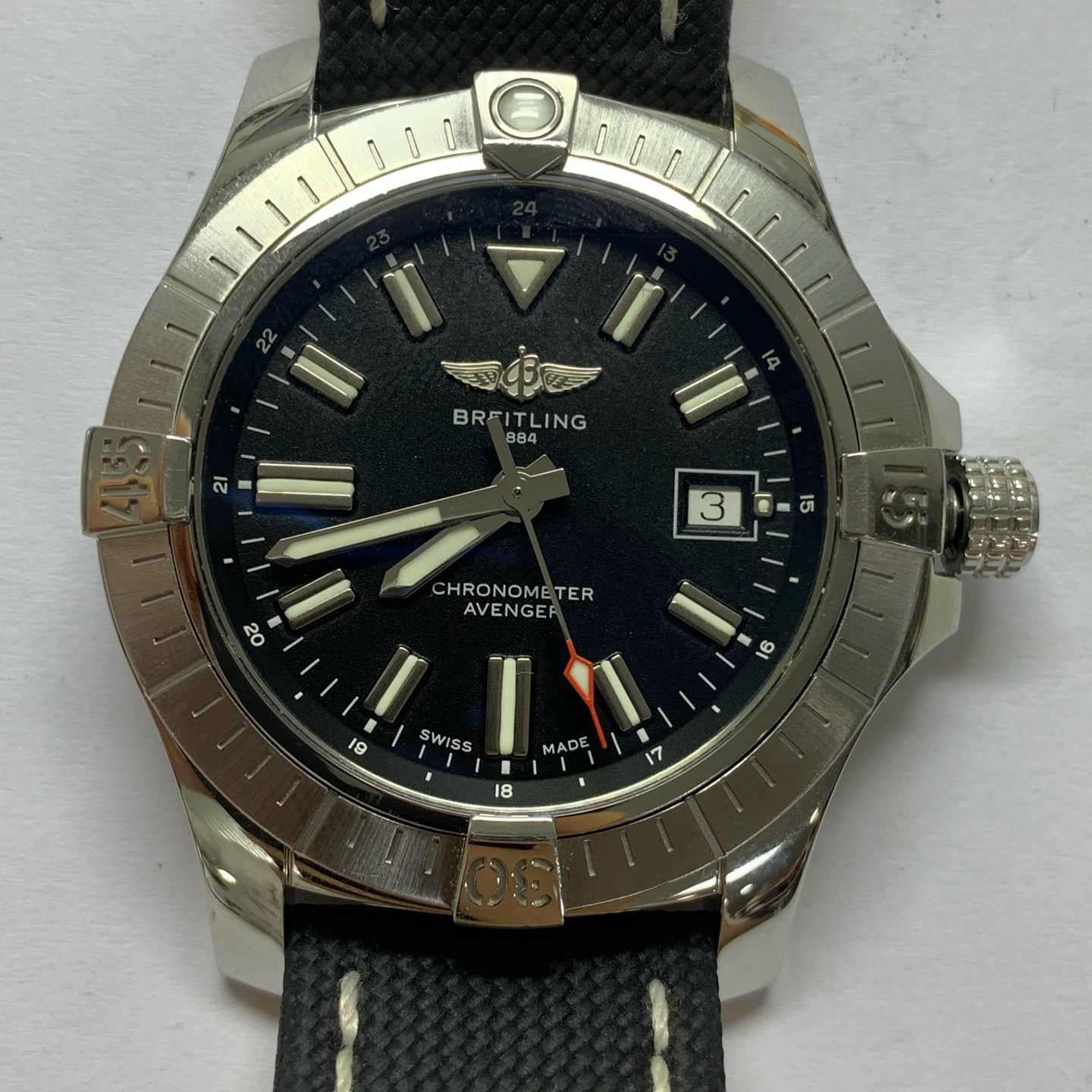 Breitling Avenger 43 millimeters A17318101B1X1