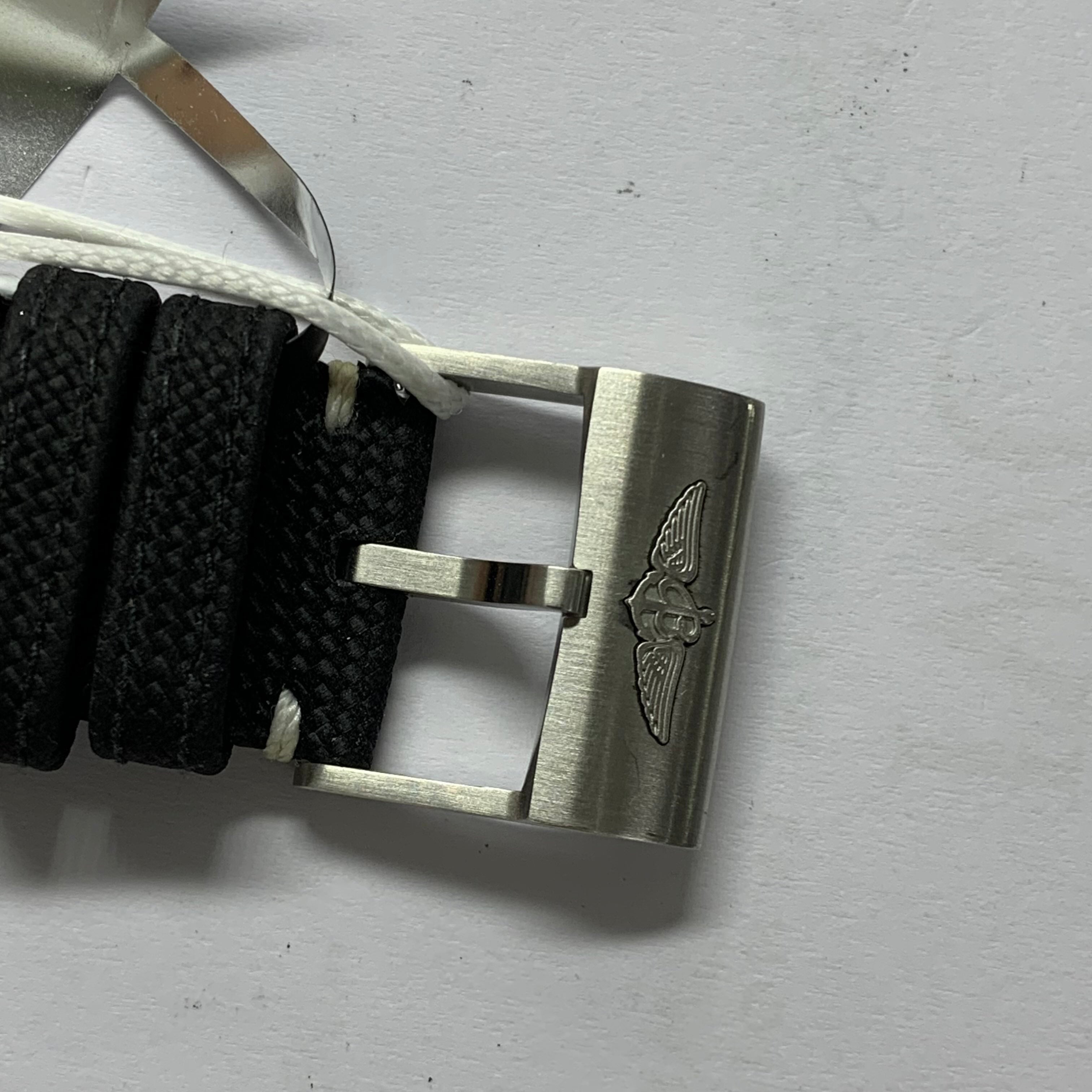 Breitling Avenger 43 millimeters A17318101B1X1
