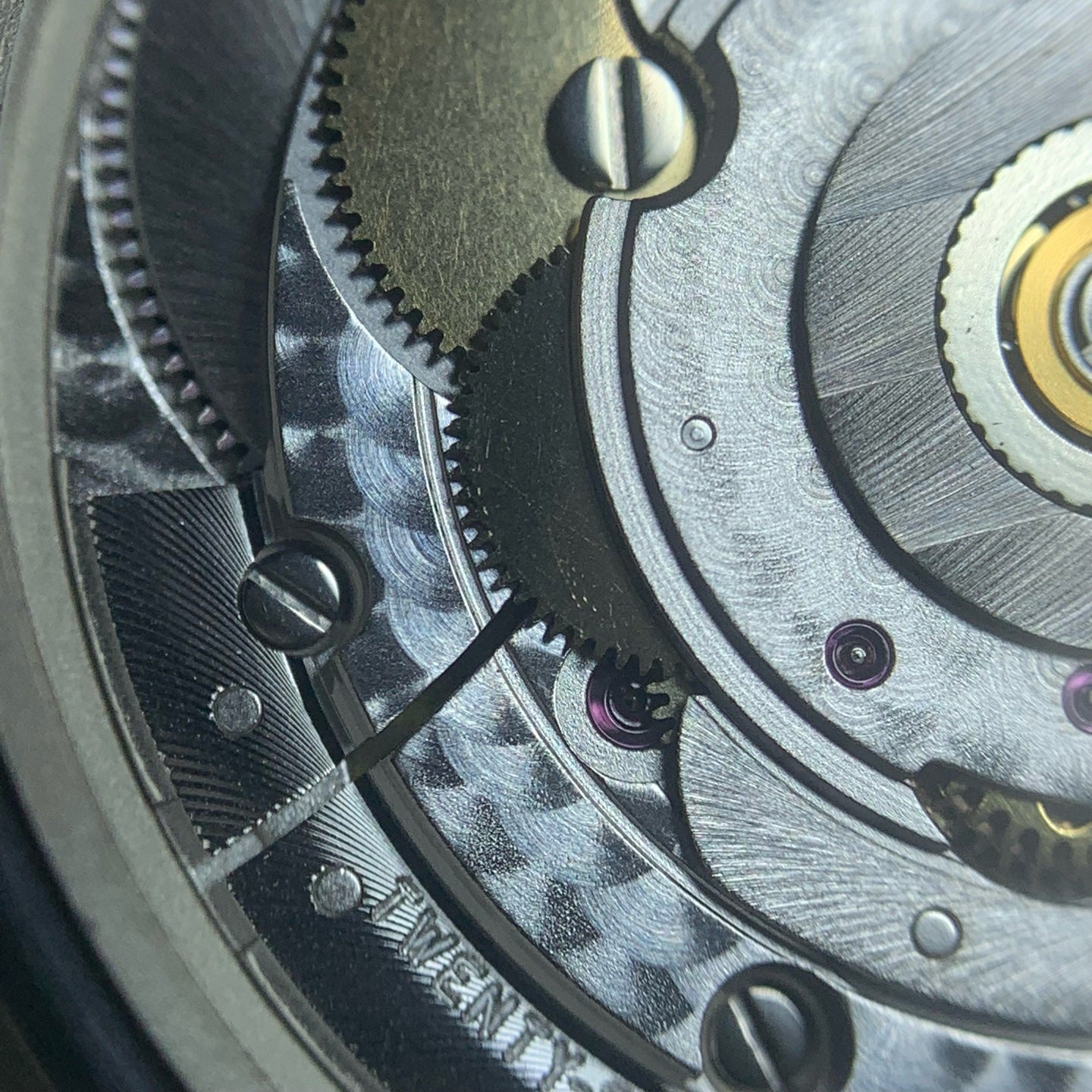 Breitling Avenger 43 millimeters A17318101B1X1
