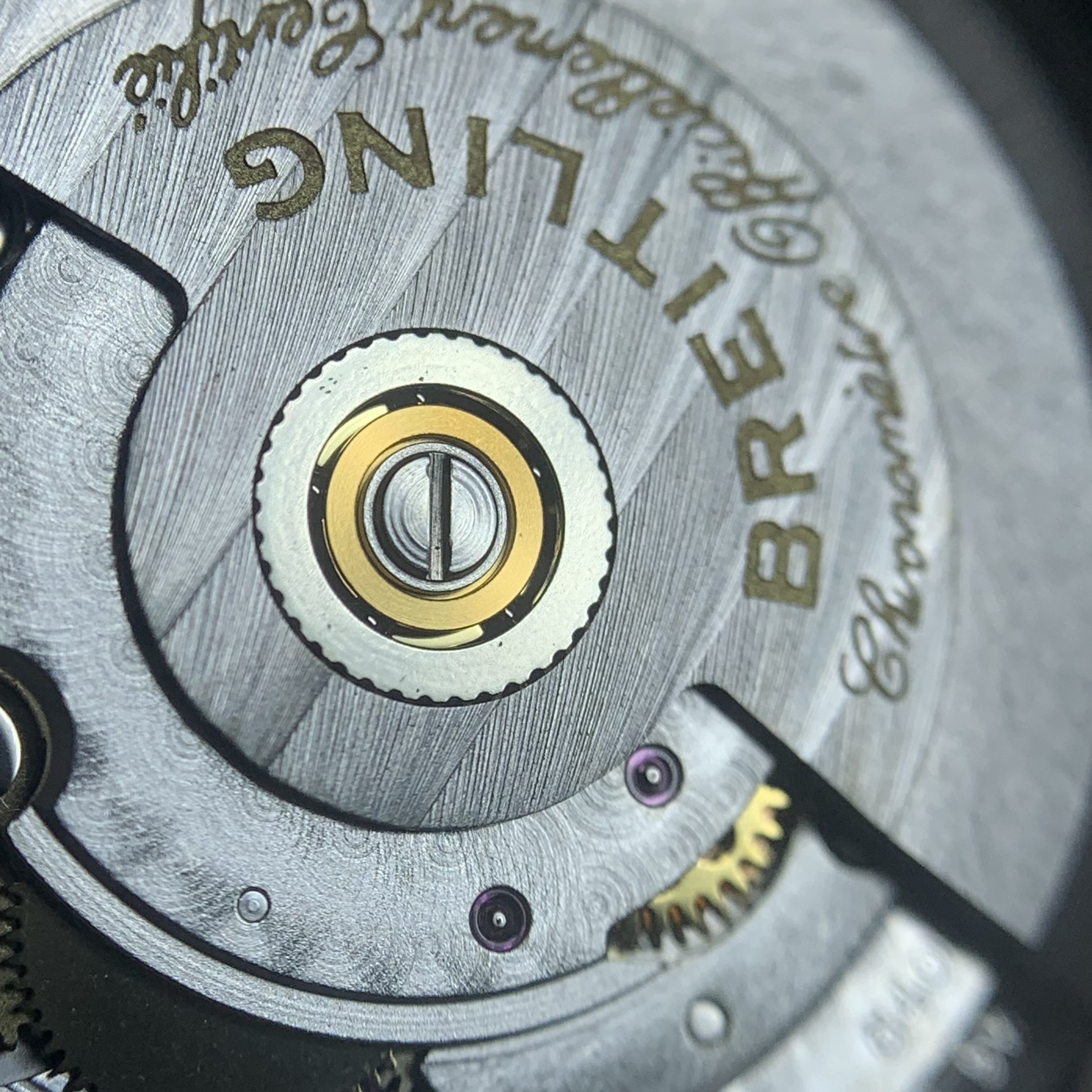 Breitling Avenger 43 millimeters A17318101B1X1