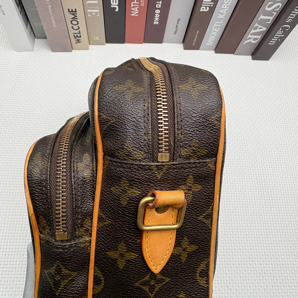 Louis Vuitton Messenger Bag