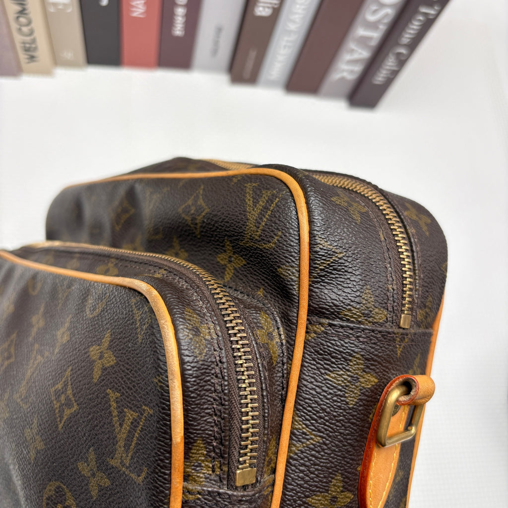 Louis Vuitton Messenger Bag