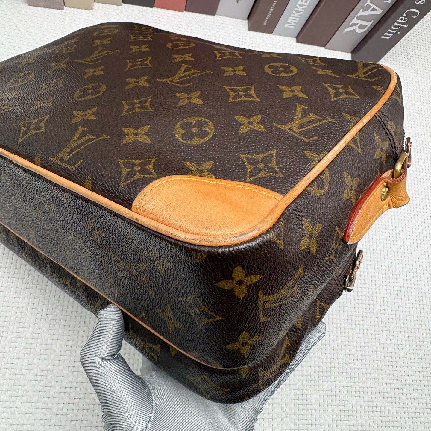 Louis Vuitton Messenger Bag