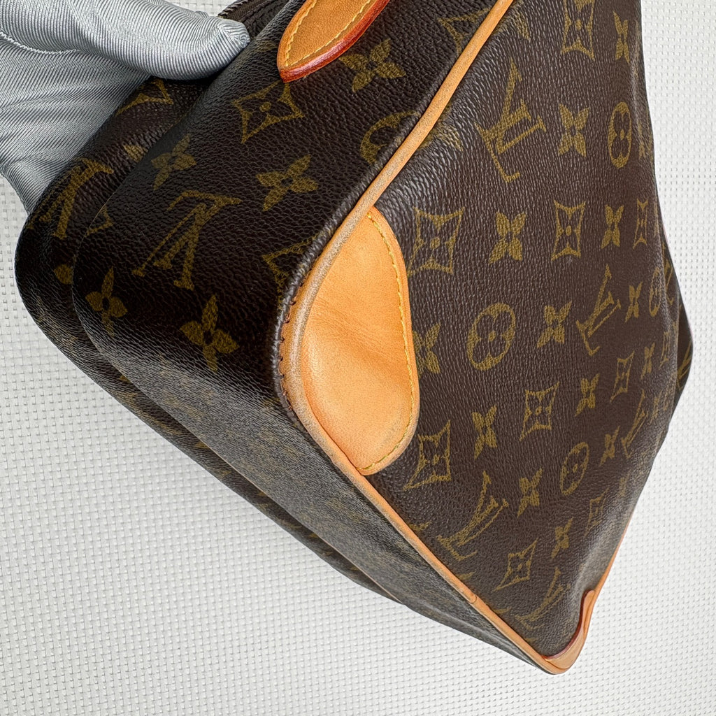 Louis Vuitton Messenger Bag