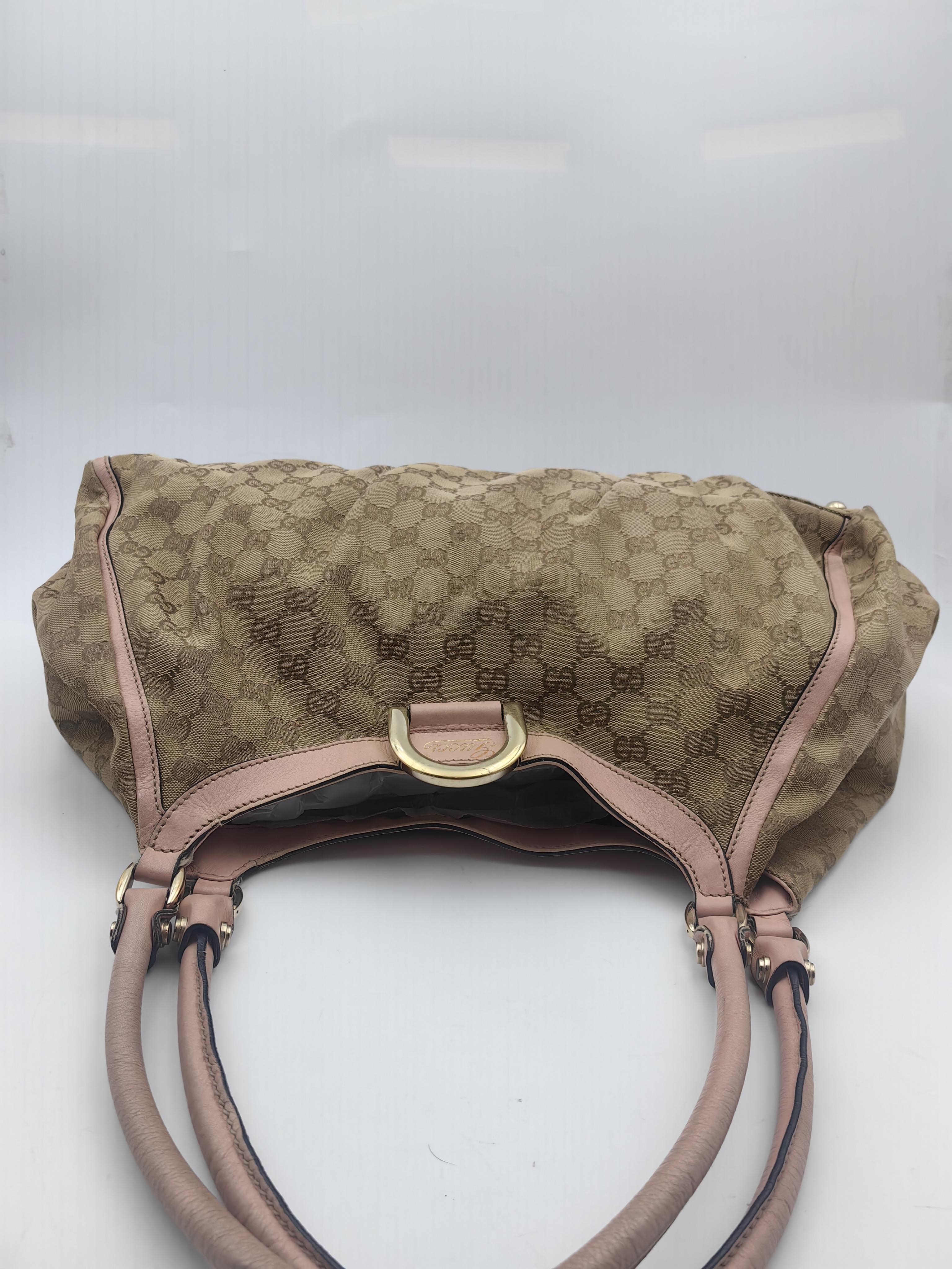 Gucci Leather Gold Shoulder Bag