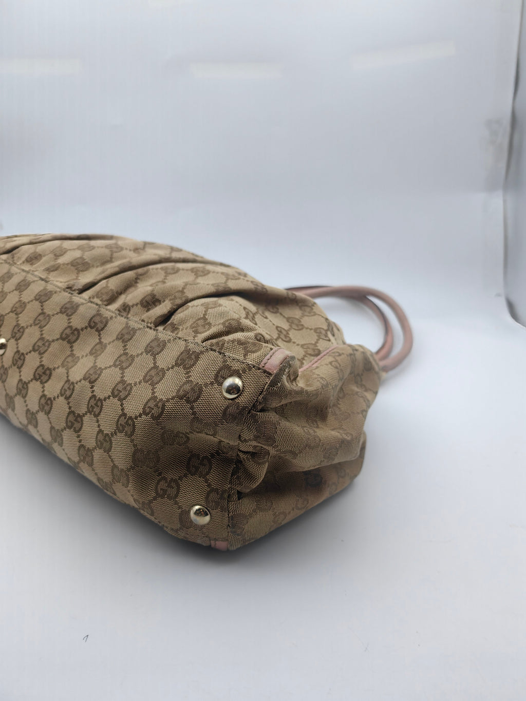 Gucci Leather Gold Shoulder Bag