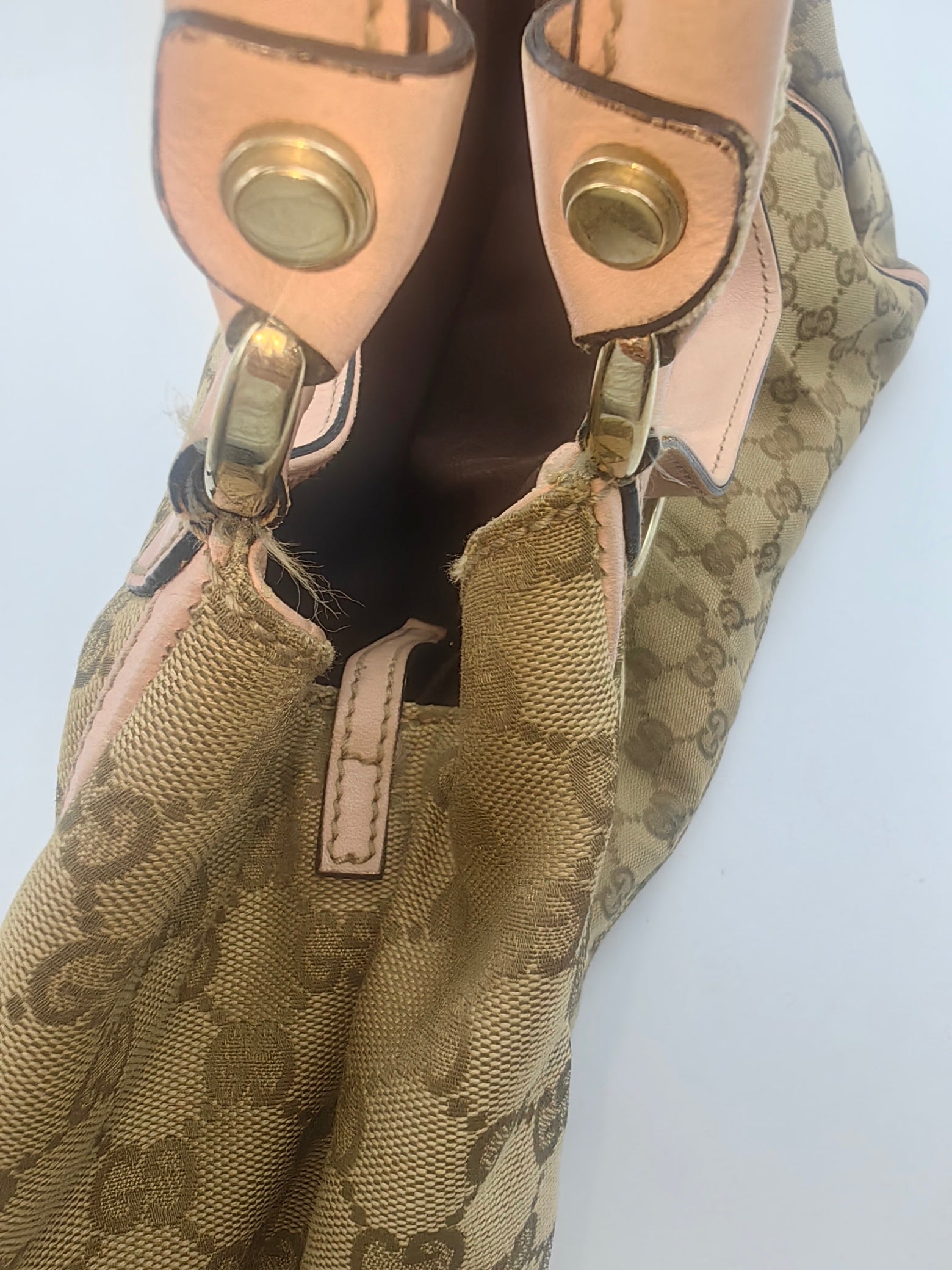 Gucci Leather Gold Shoulder Bag