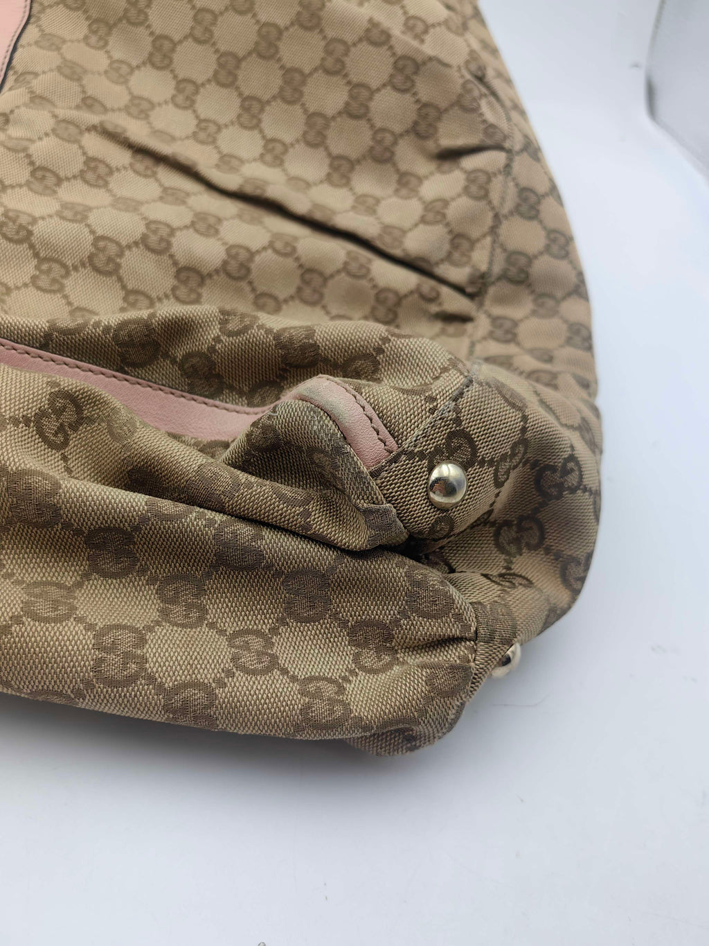 Gucci Leather Gold Shoulder Bag