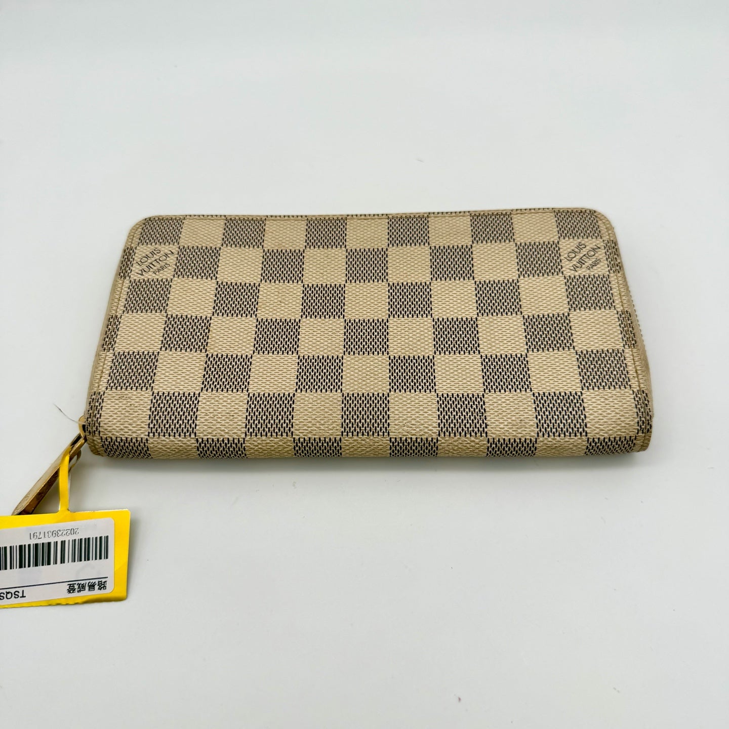Louis Vuitton White