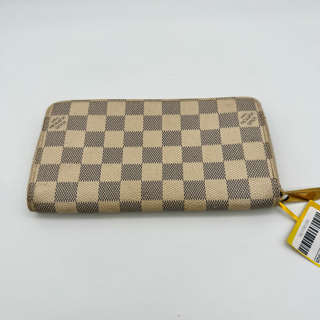 Louis Vuitton White