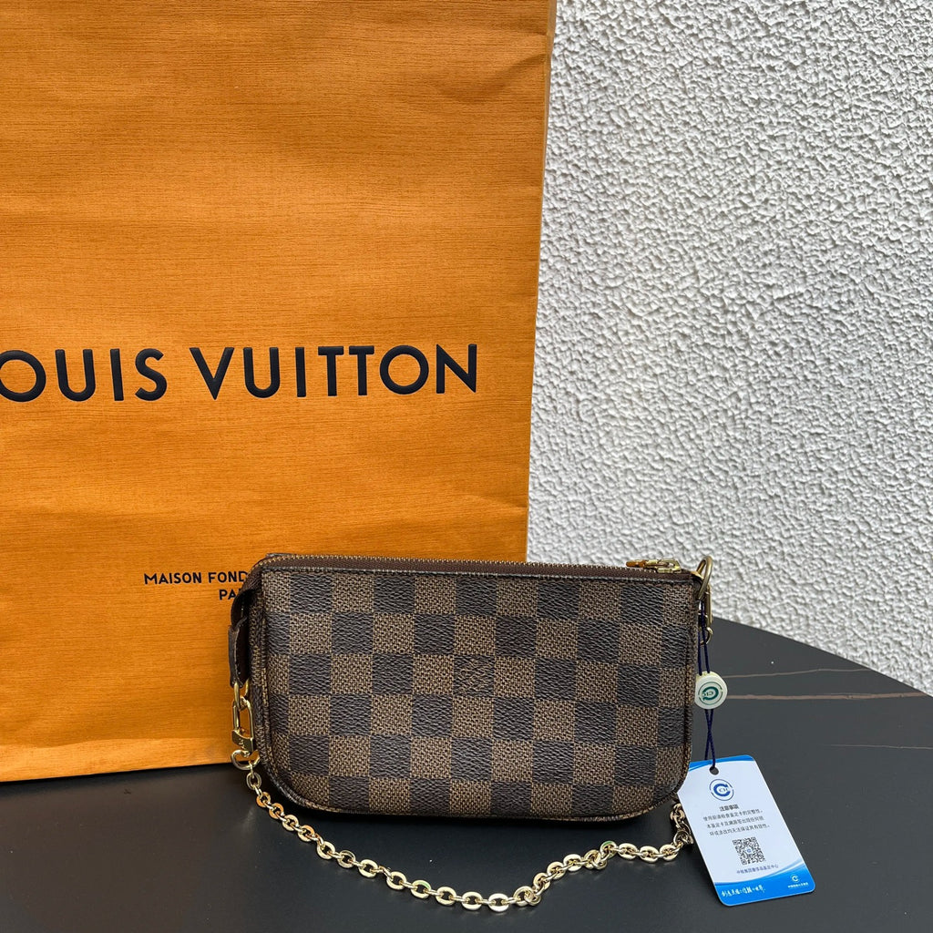 Louis Vuitton Shoulder Bag
