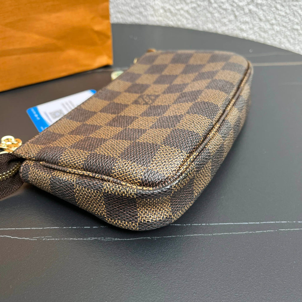 Louis Vuitton Shoulder Bag