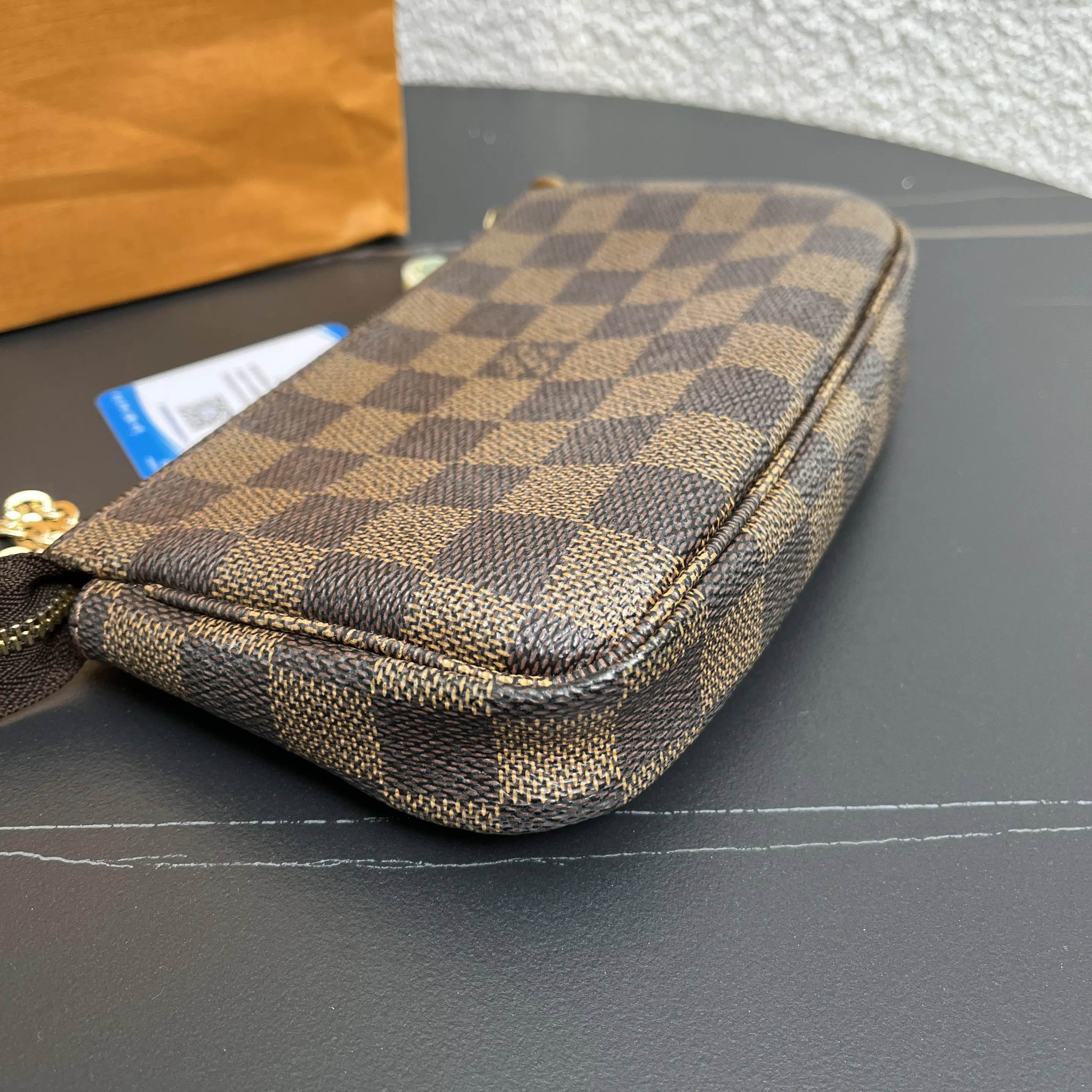 Louis Vuitton Shoulder Bag