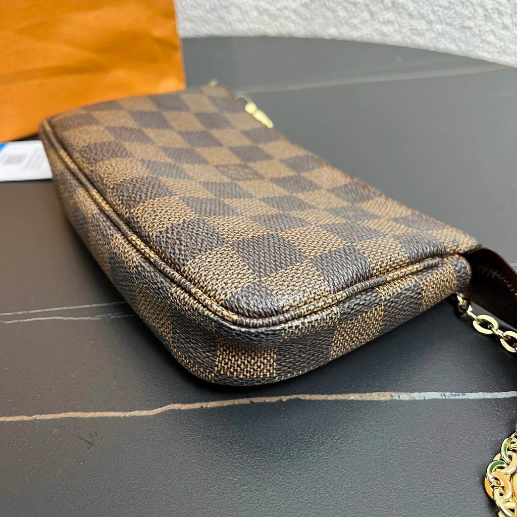 Louis Vuitton Shoulder Bag