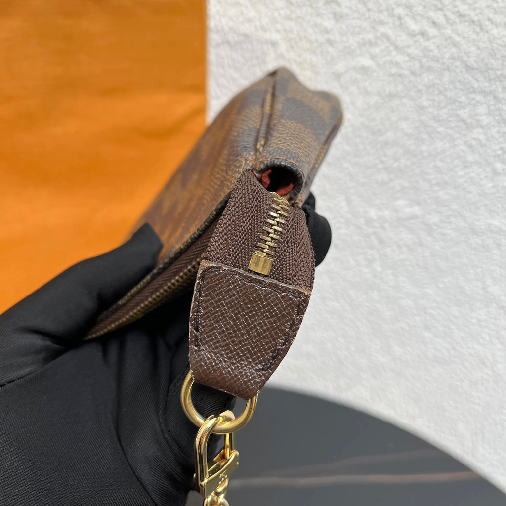 Louis Vuitton Shoulder Bag