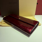 Louis Vuitton Red Clutch M90152