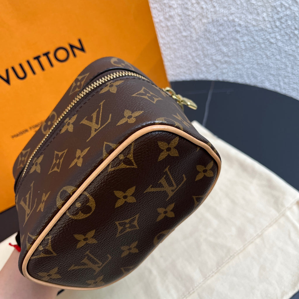 Louis Vuitton Canvas Brown