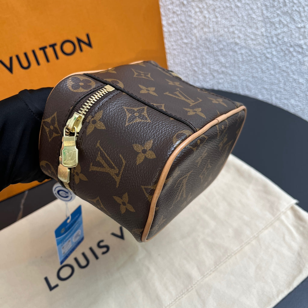 Louis Vuitton Canvas Brown