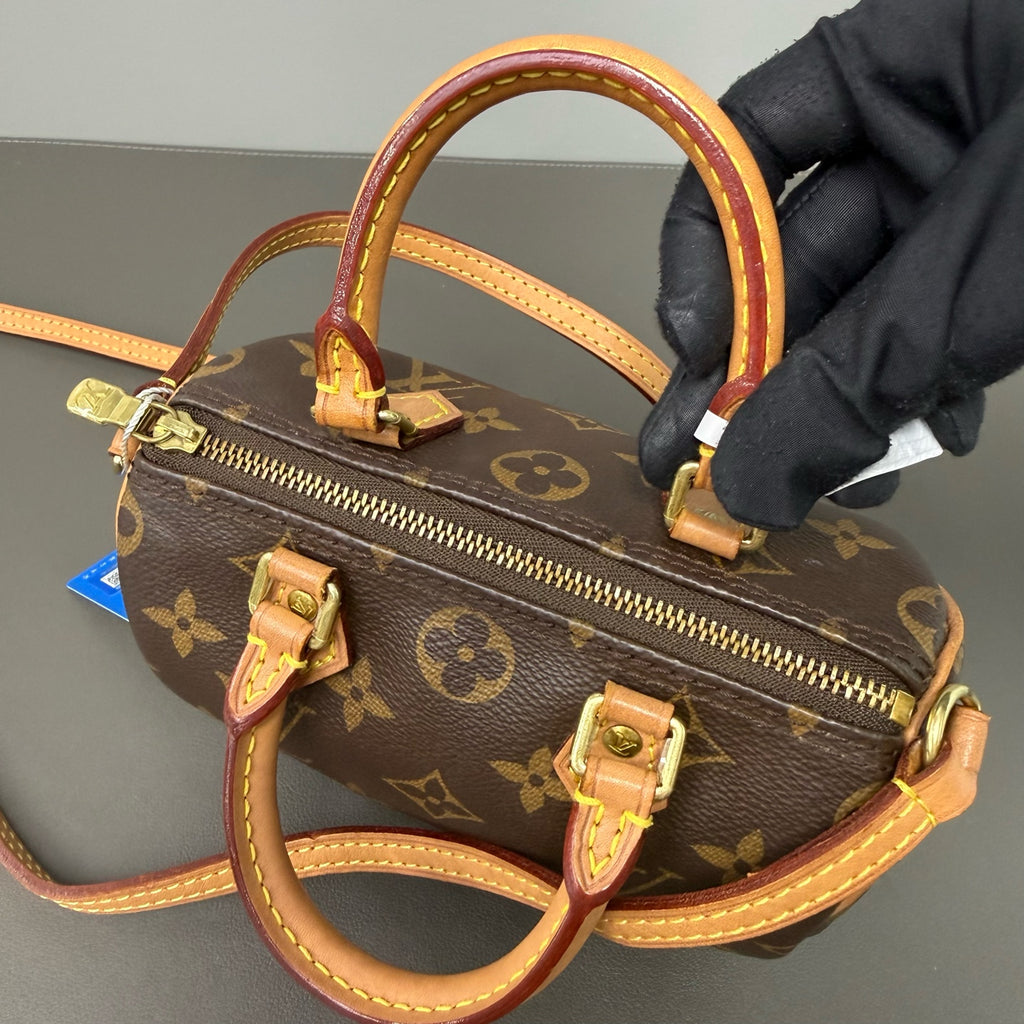 Louis Vuitton Canvas Gold