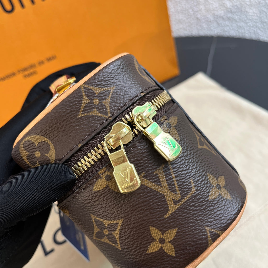 Louis Vuitton Canvas Brown