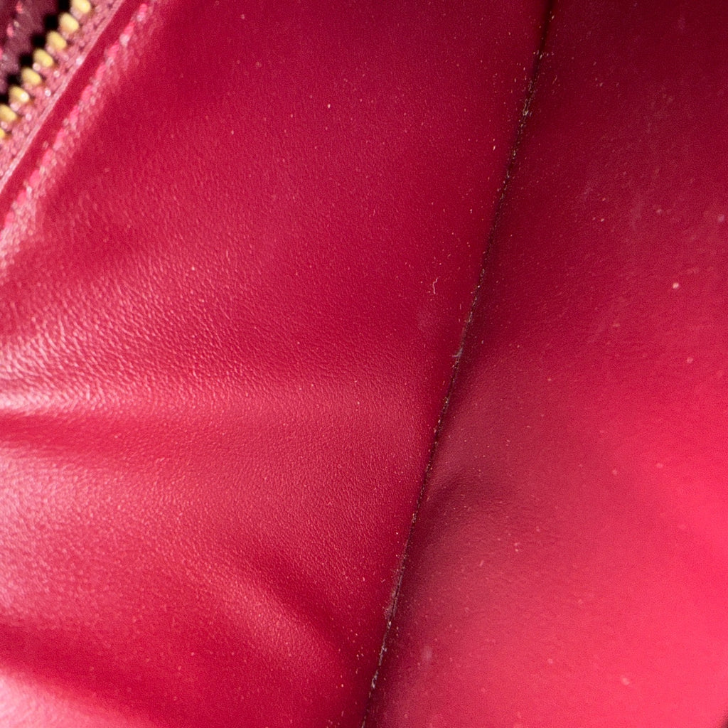 Louis Vuitton Red Clutch M90152