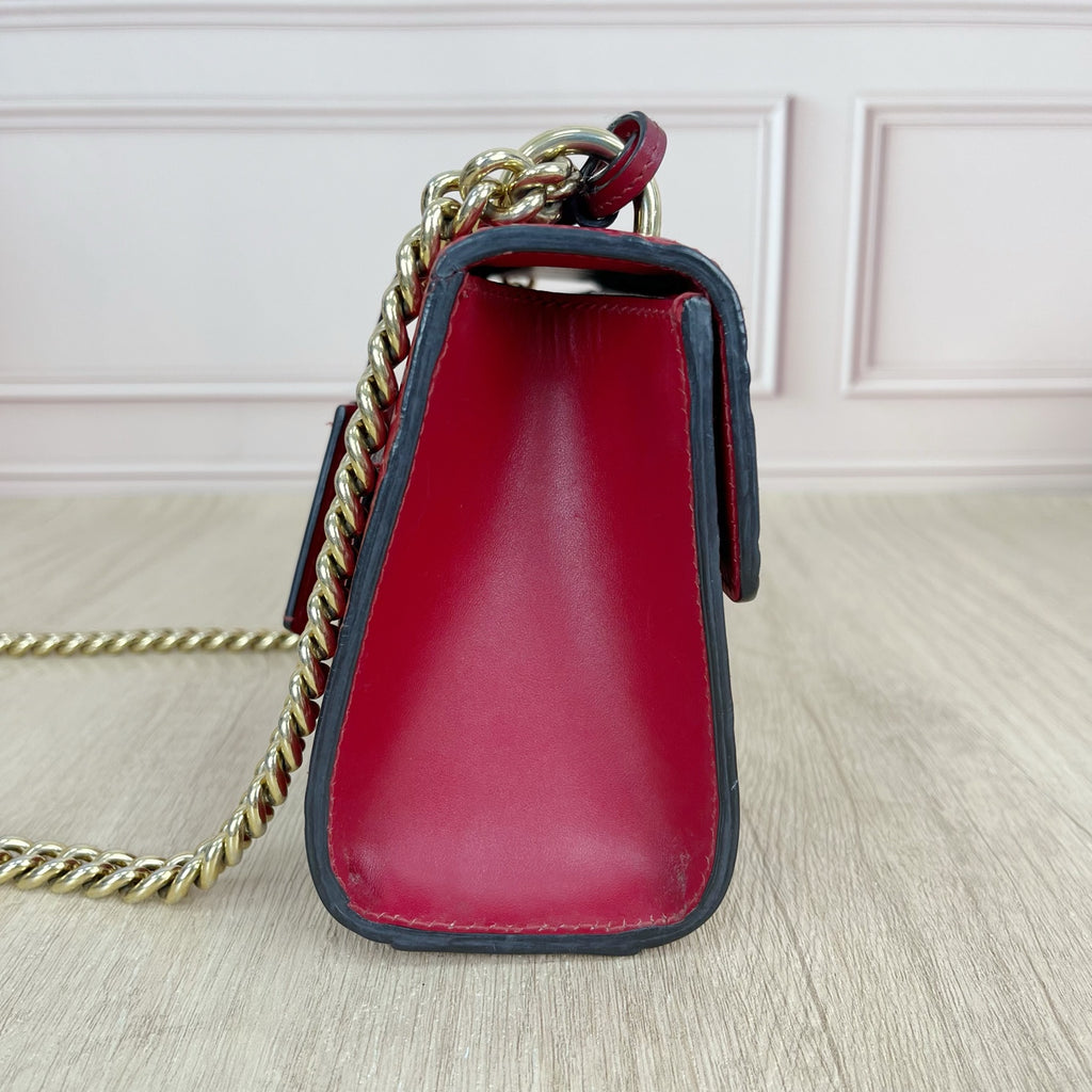 Gucci Red 409487CWC1G6433