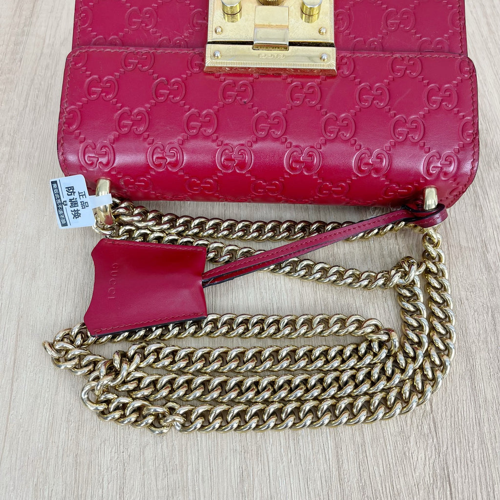 Gucci Red 409487CWC1G6433