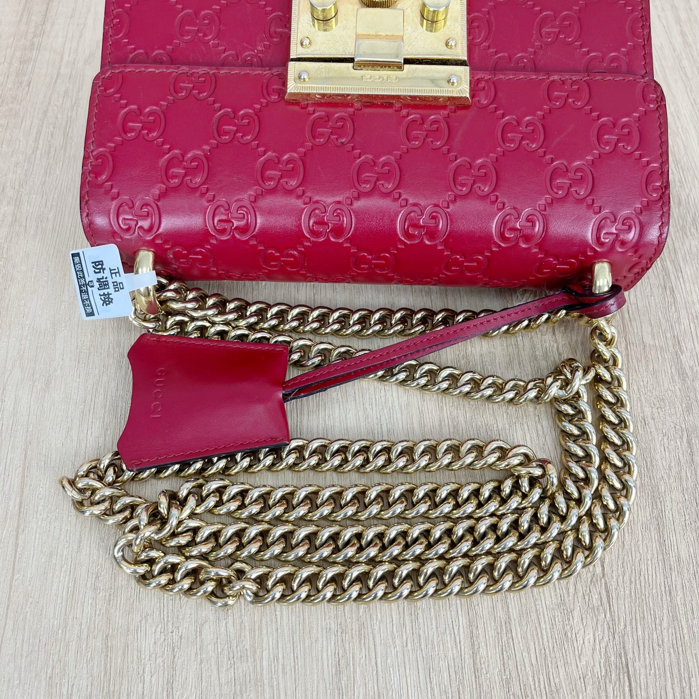 Gucci Red 409487CWC1G6433