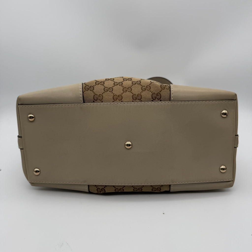 Gucci Canvas Beige Shoulder Bag