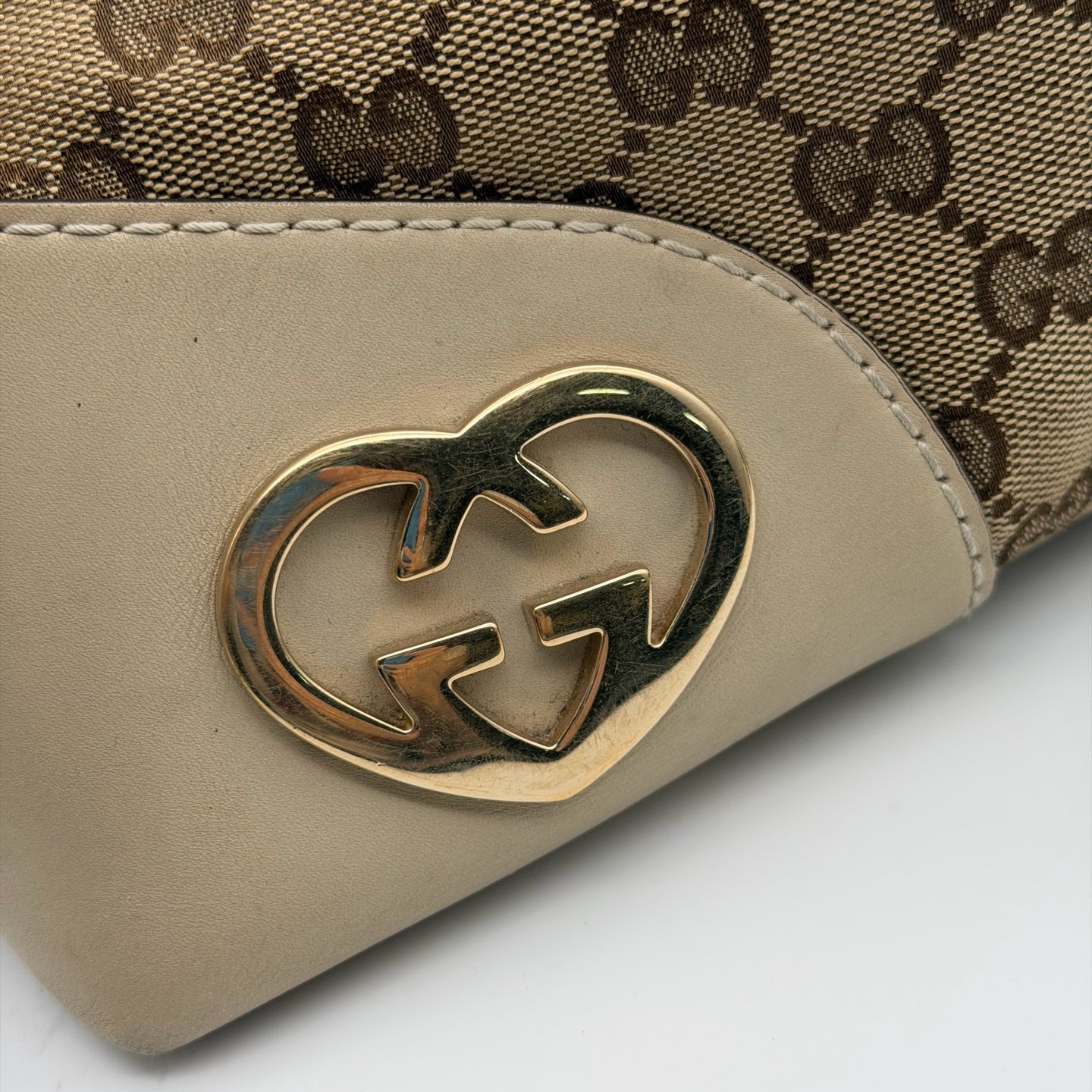 Gucci Canvas Beige Shoulder Bag