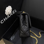 Chanel Small crossbody shoulder bag 19×7×16 AS3898-B10376-94305