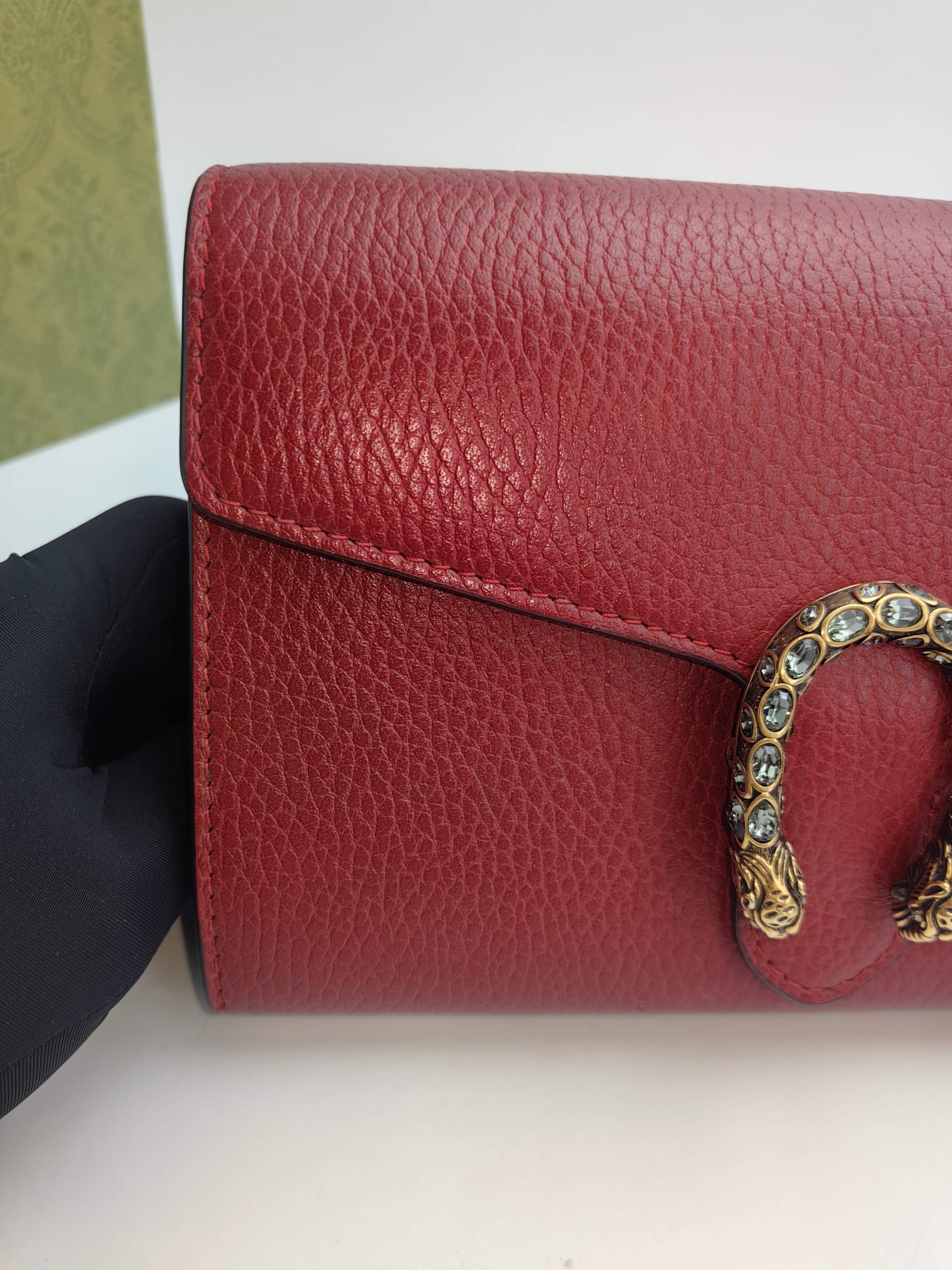 Gucci Red