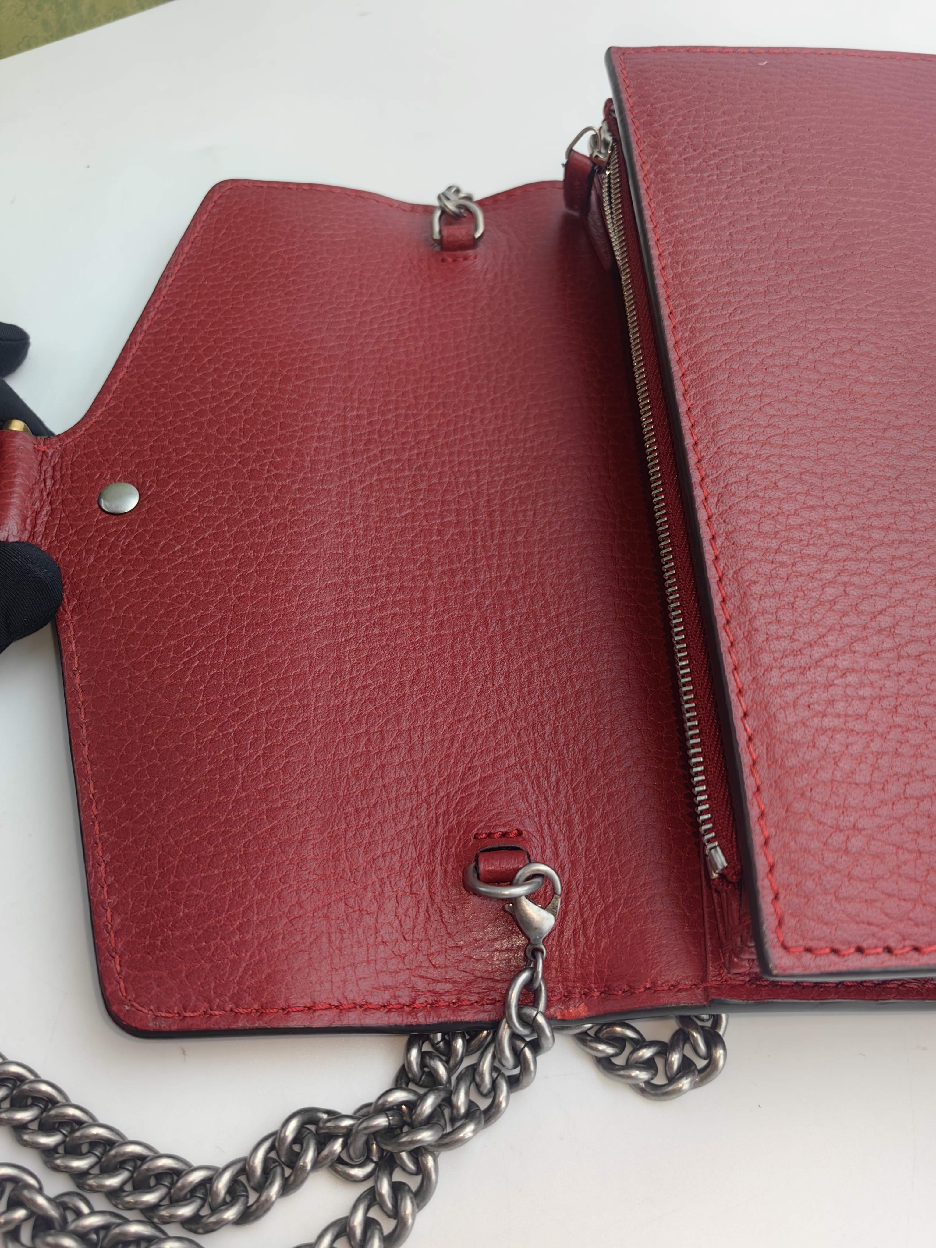 Gucci Red