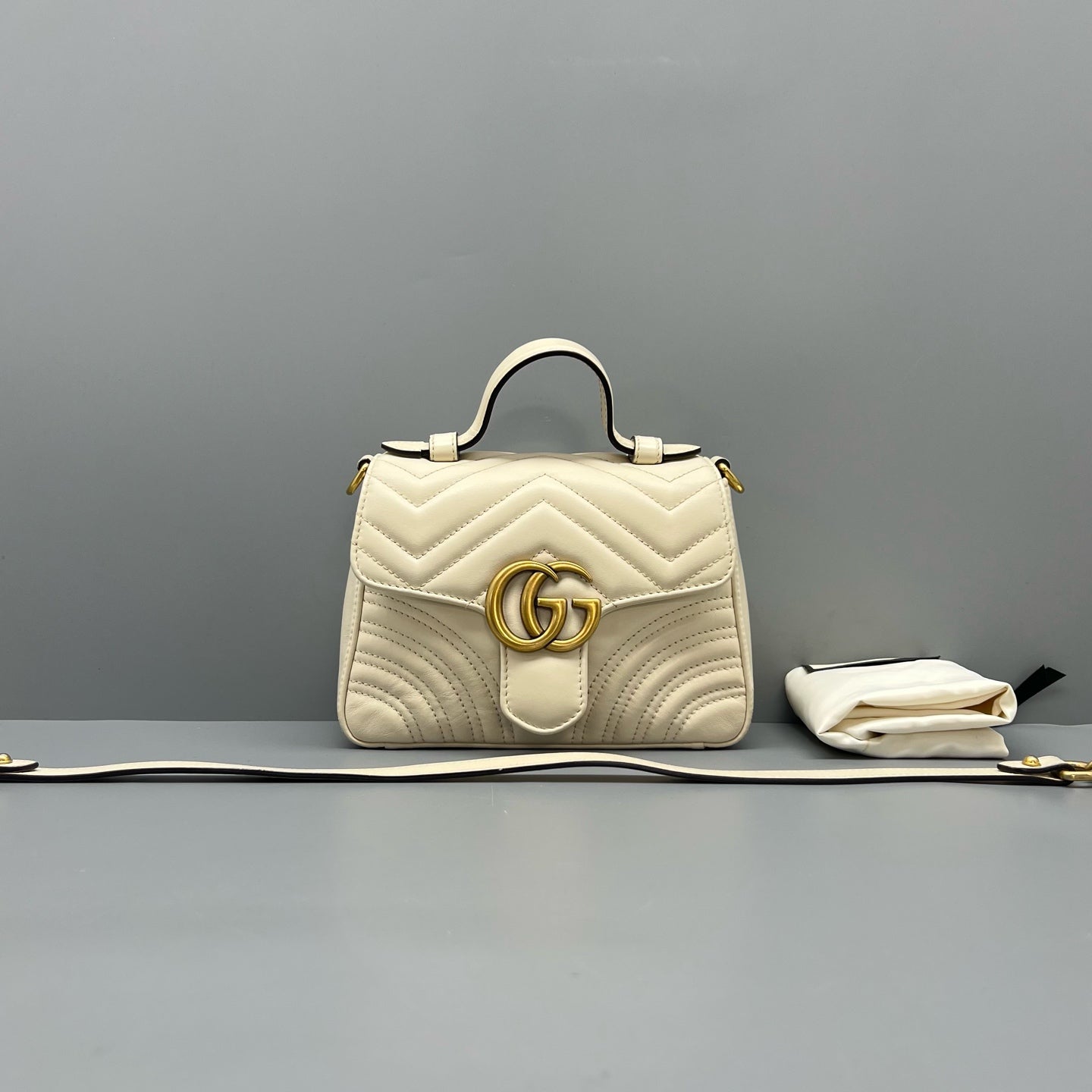Gucci Messenger Bag