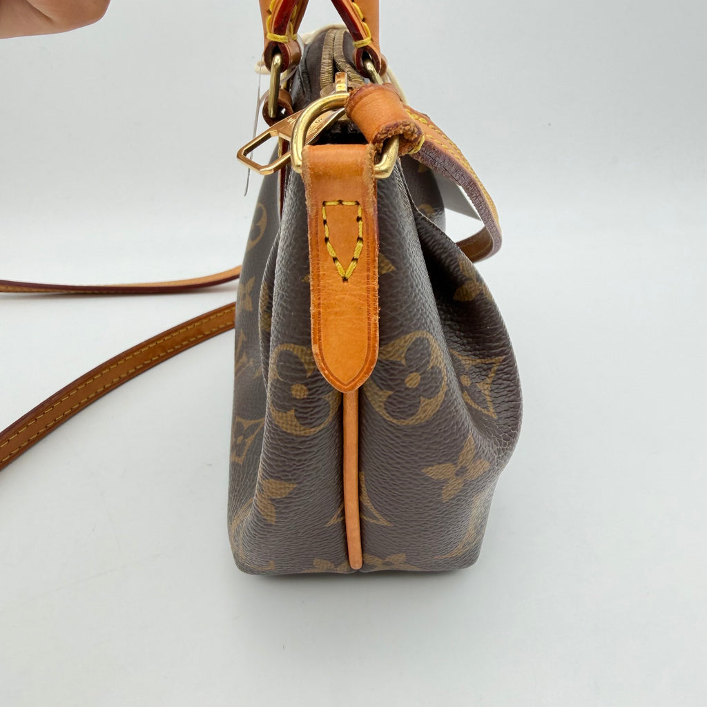 Louis Vuitton Shoulder Bag M61253