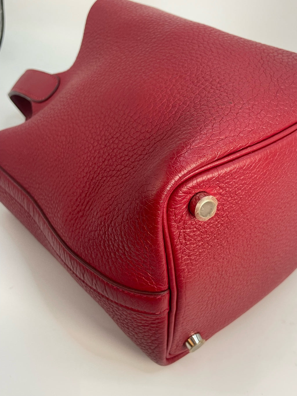 Hermes Red