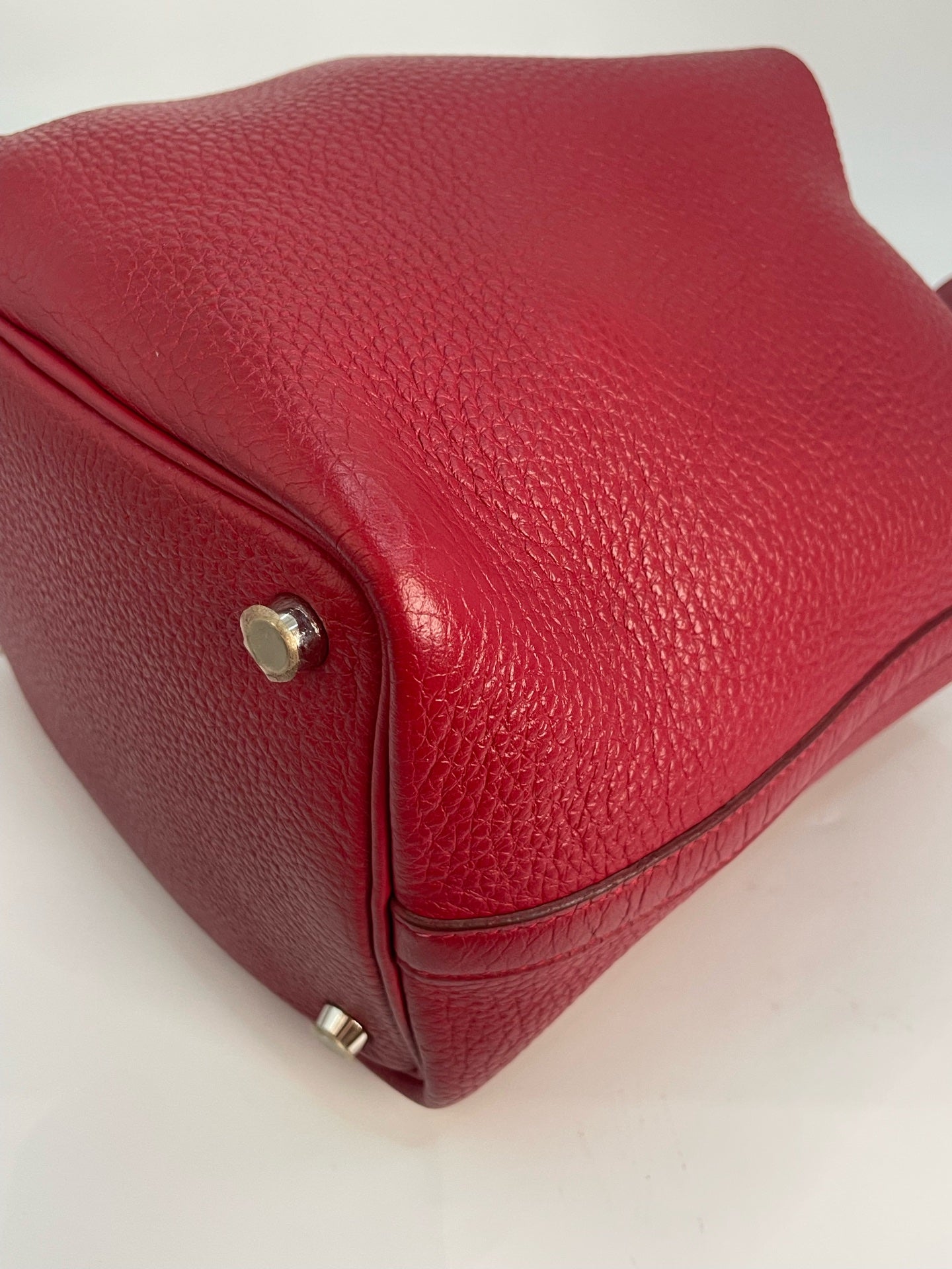 Hermes Red
