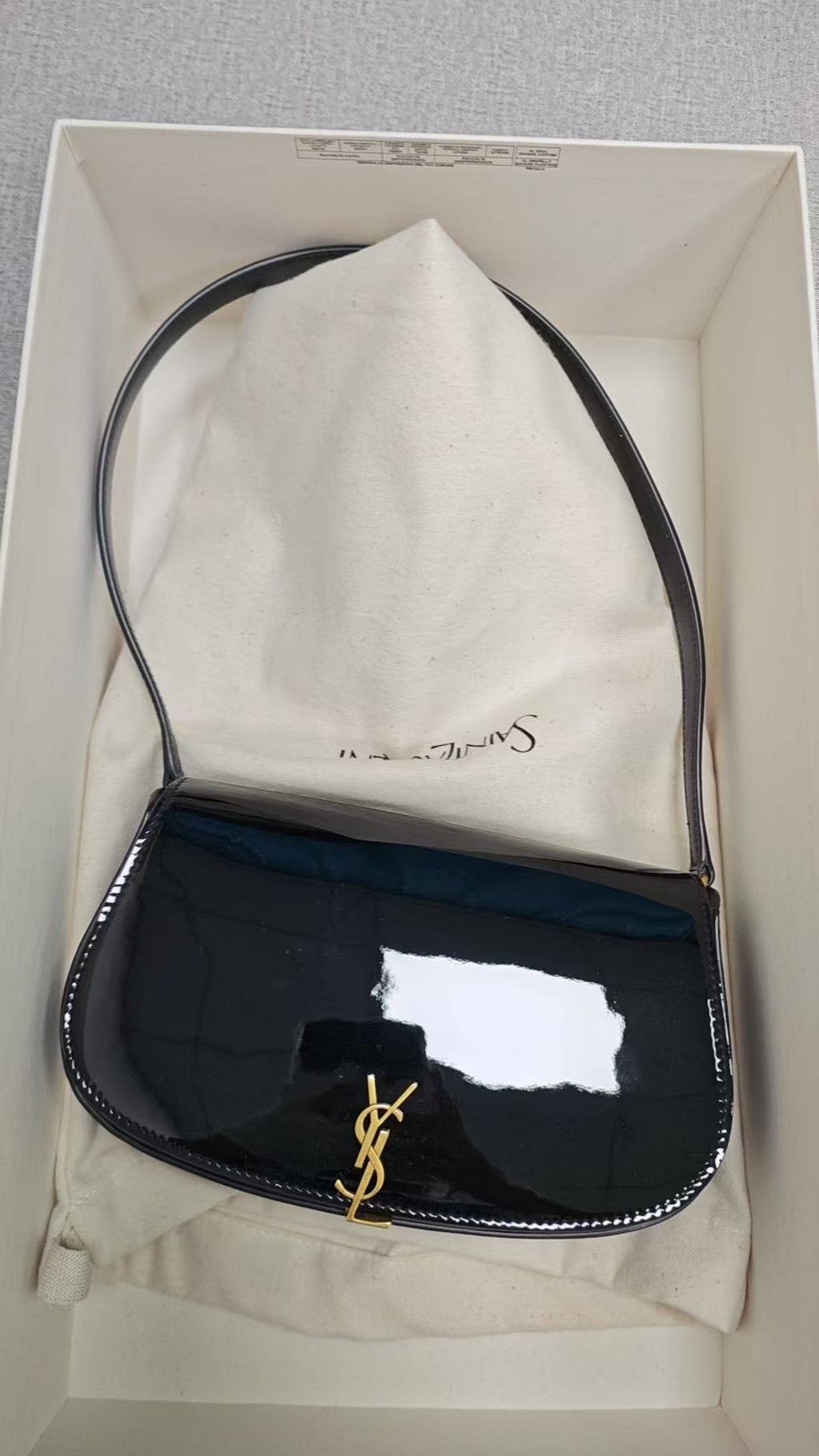 Saint laurent VOLTAIRE Patent Leather Mini Handbag Black 779642BMIIW1000