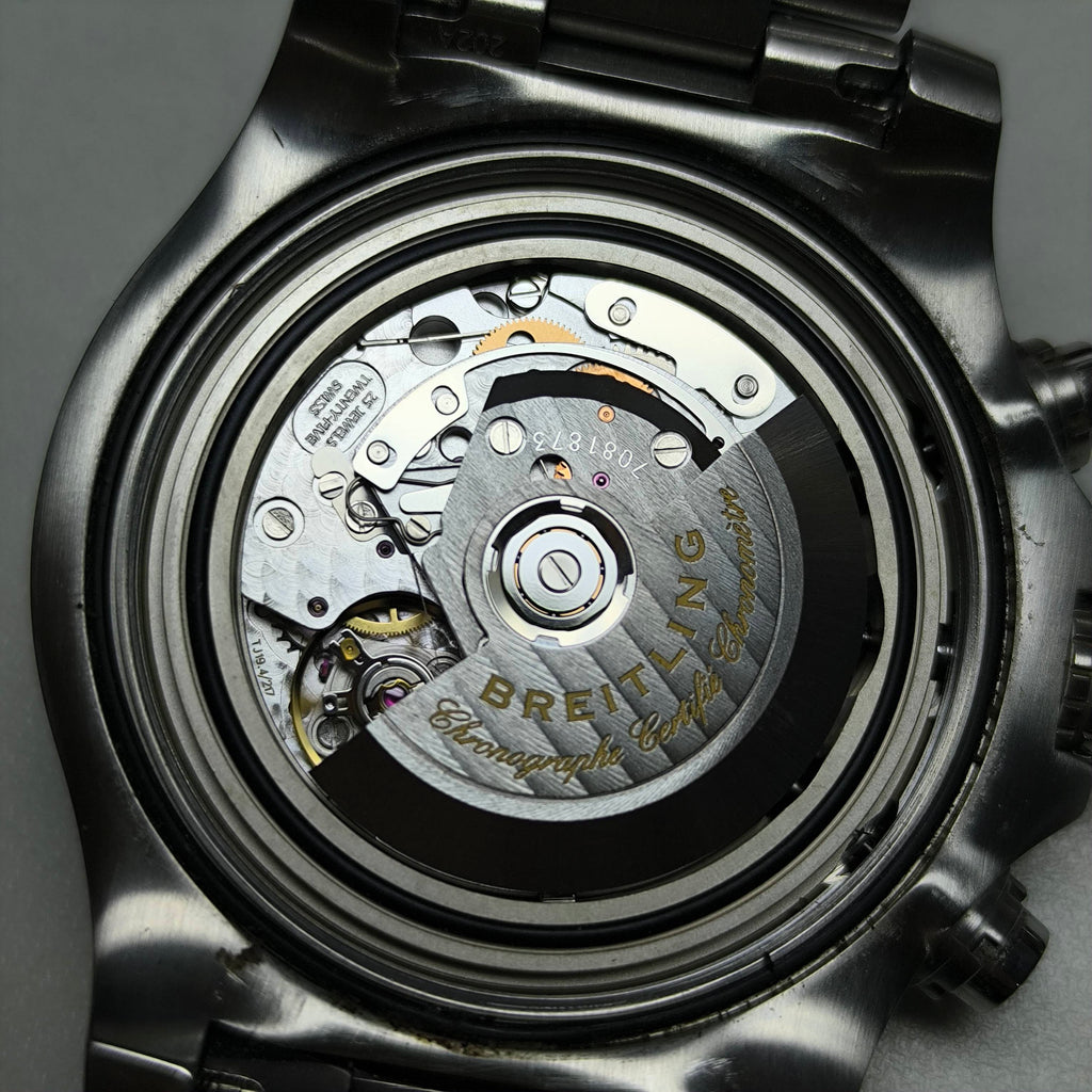 Breitling Avenger series (Avenger) 48.0 millimeters A13375101B1A1